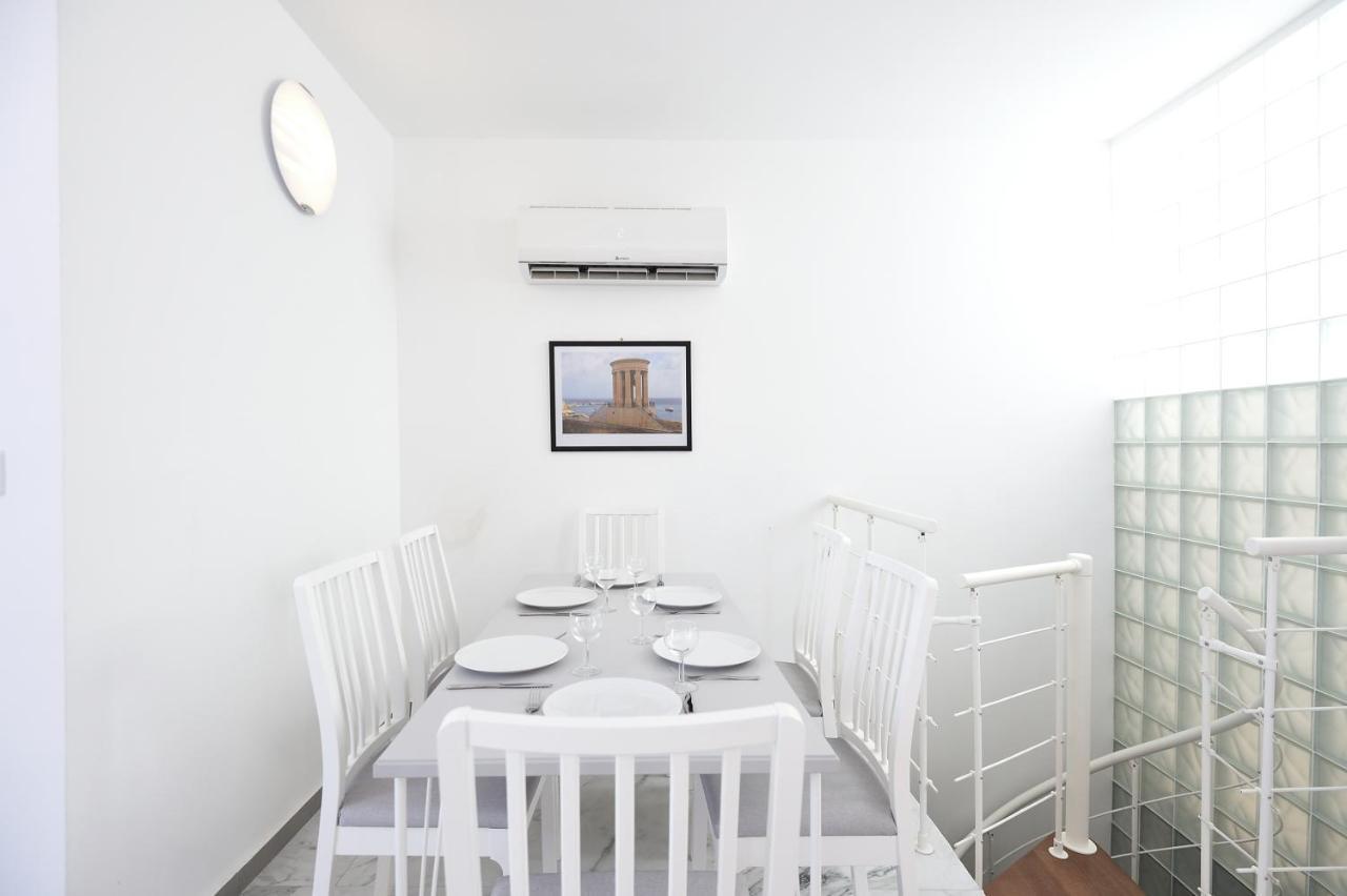 Grand Harbour Apartments 弗洛里亚纳 外观 照片