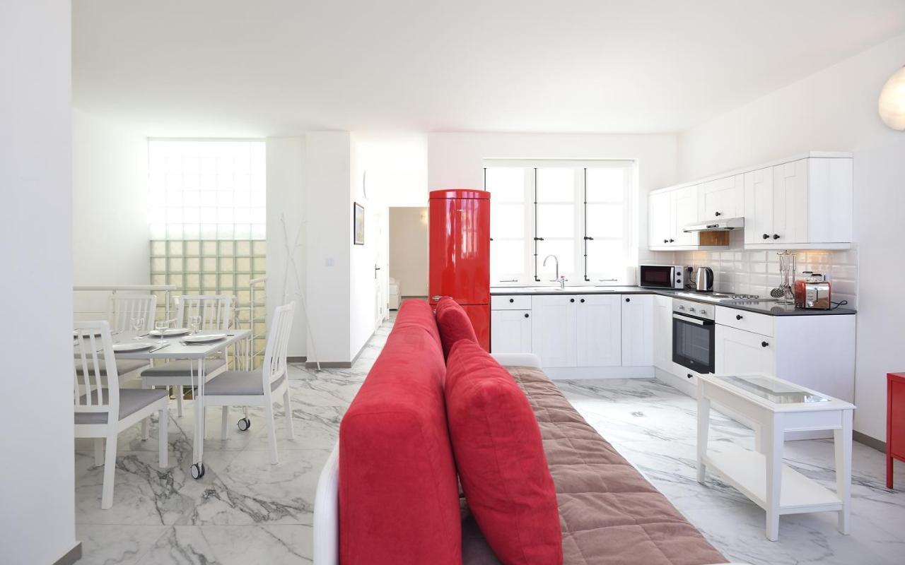 Grand Harbour Apartments 弗洛里亚纳 外观 照片